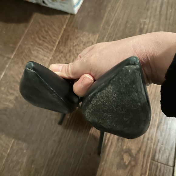 Valentino Garavani Rockstud t-strap - Picture 8 of 16